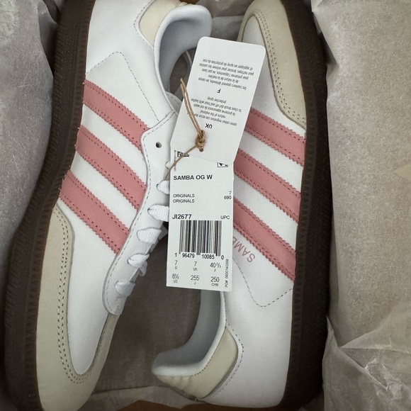 Adidas Samba Women's White and Pink Sneakers - Picture 5 of 5